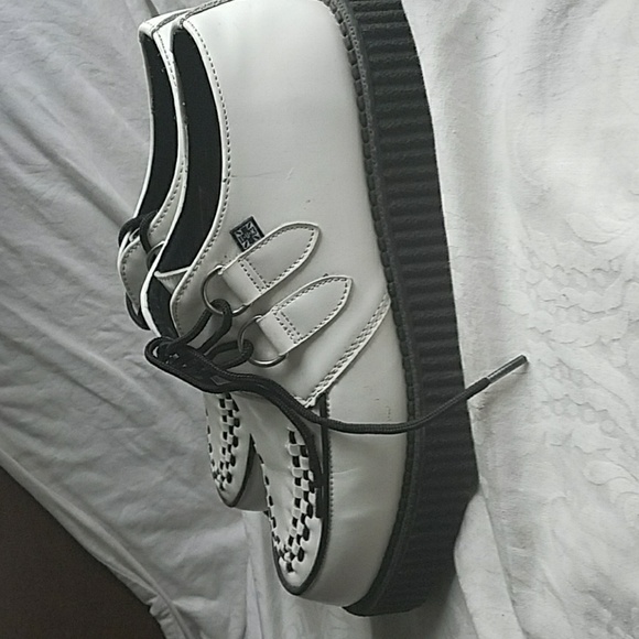 Shoes - Picture 2 of 2